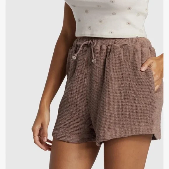 Brand New Billabong Odyssey High Waisted Waffle Knit Shorts Size Large - Picture 3 of 3